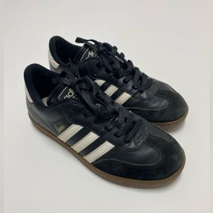Adidas sambas black